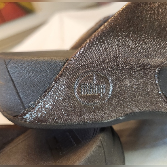 Fitflop LULU Bronze Shimmer Sandals Flip Flops Size 7 - Picture 8 of 10